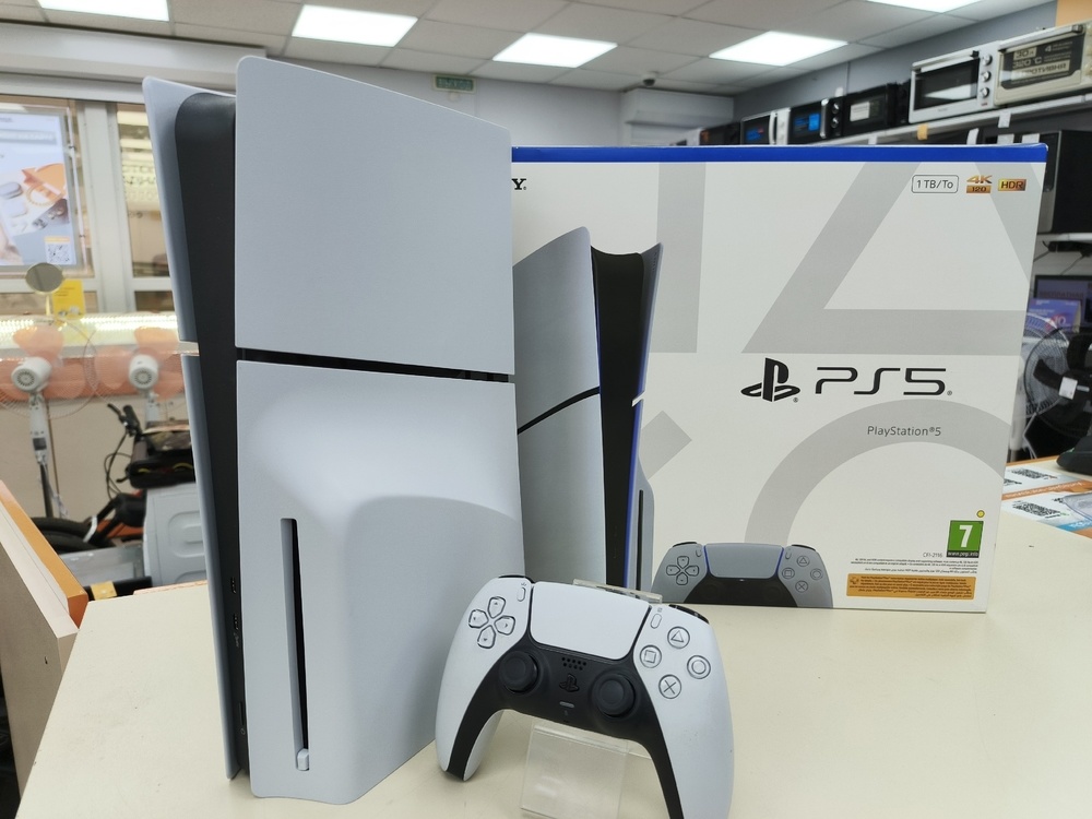 Игровая приставка PlayStation 5 Slim 1TB (С дисководом)