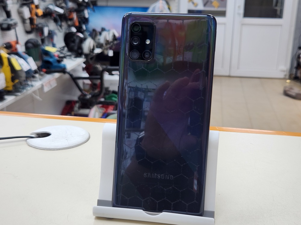 Смартфон Samsung Galaxy A71 6/128