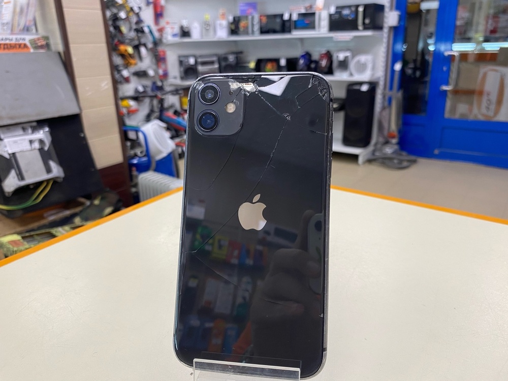 Смартфон Apple iPhone 11 64Gb