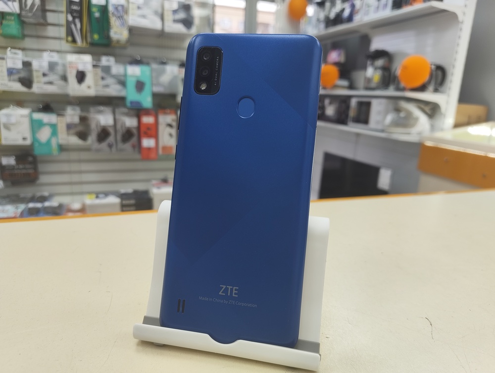 Смартфон ZTE A51 2/32