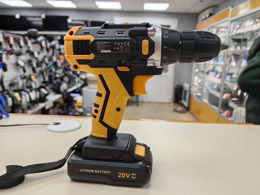 Шуруповерт Deko DKCD20FU-Li