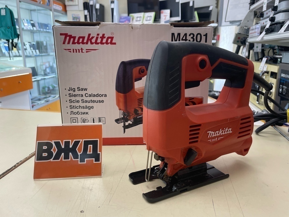 Лобзик Makita M4301