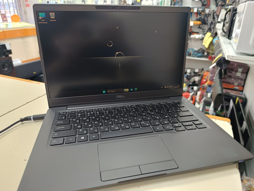 Ноутбук DELL; Core i5-8365U, Intel HD Graphics 620, 8 Гб, 256 Гб, Нет