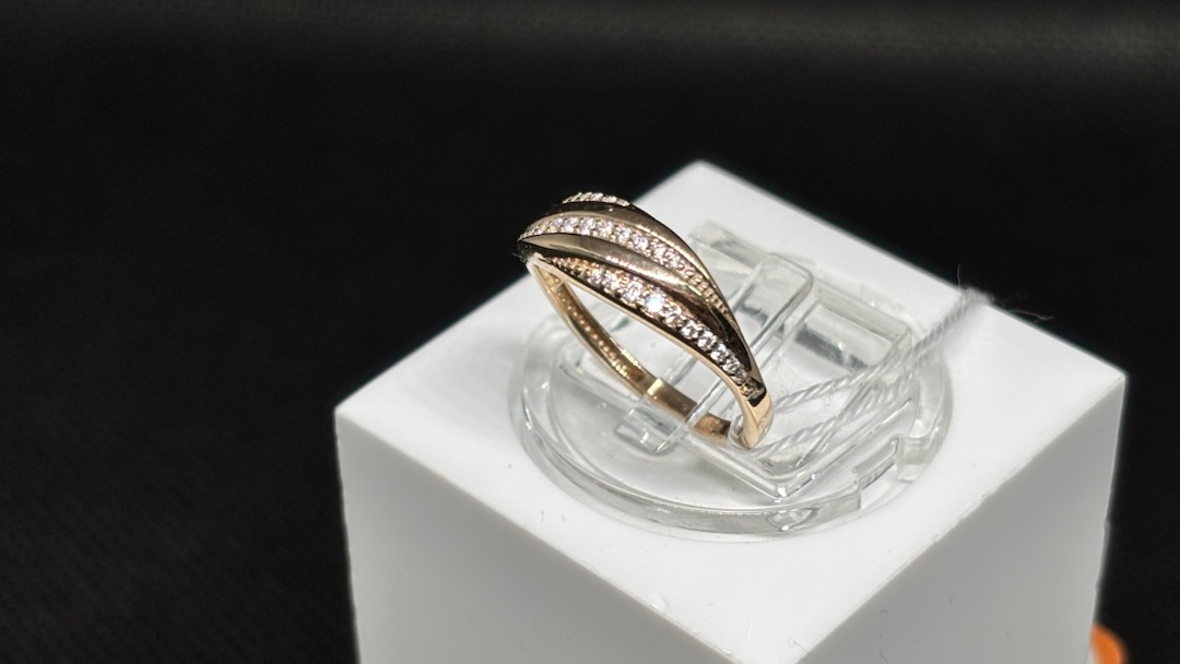 КОЛЬЦО С КАМНЯМИ (Au 585)