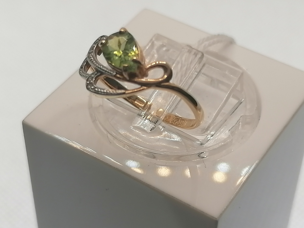 КОЛЬЦО С КАМНЯМИ (Au 585)