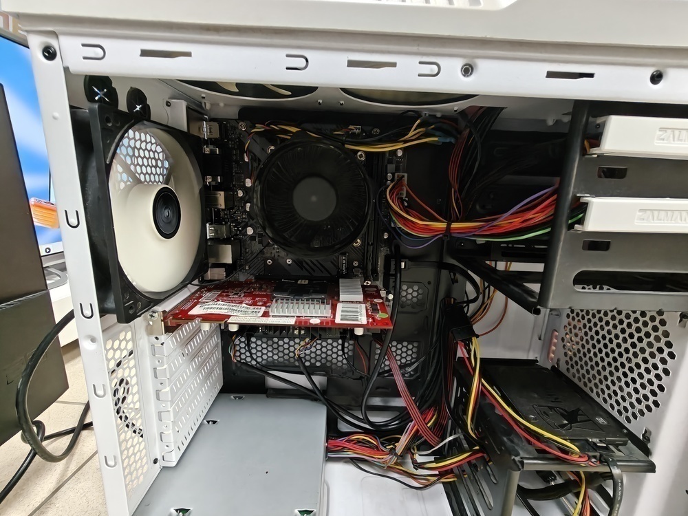 Системный блок ZALMAN; Core i3-10105F, Intel UHD Graphics, 8 Гб, 128 Гб, Нет