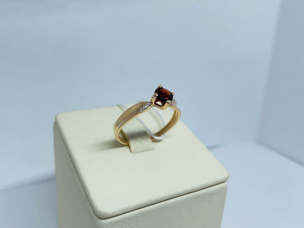 КОЛКМИ585 КОЛЬЦО С КАМНЯМИ (Au 585)