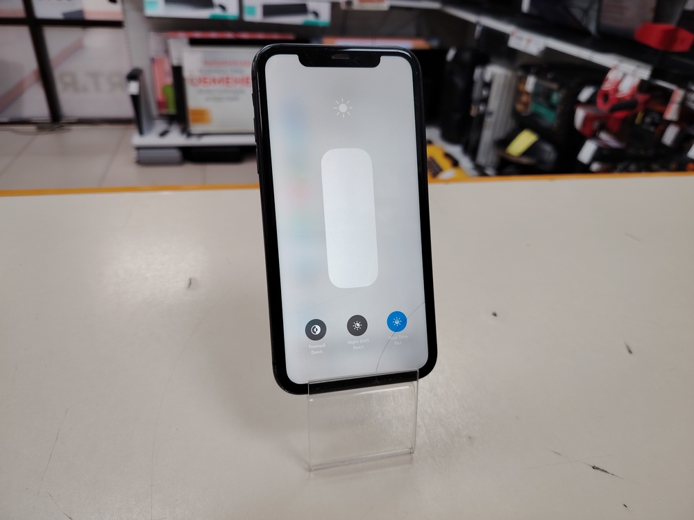 Смартфон Apple iPhone 11 64Gb