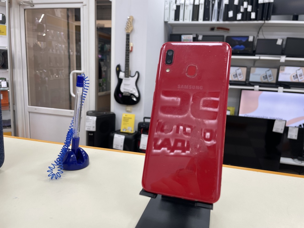 Смартфон Samsung Galaxy A20 3/32