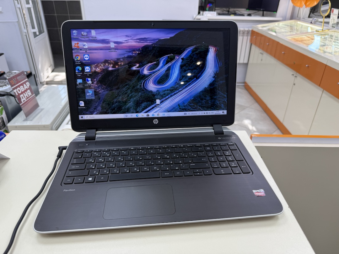 Ноутбук HP; A6-6310, Radeon R7 M260, 4 Гб, Нет, 500 Гб