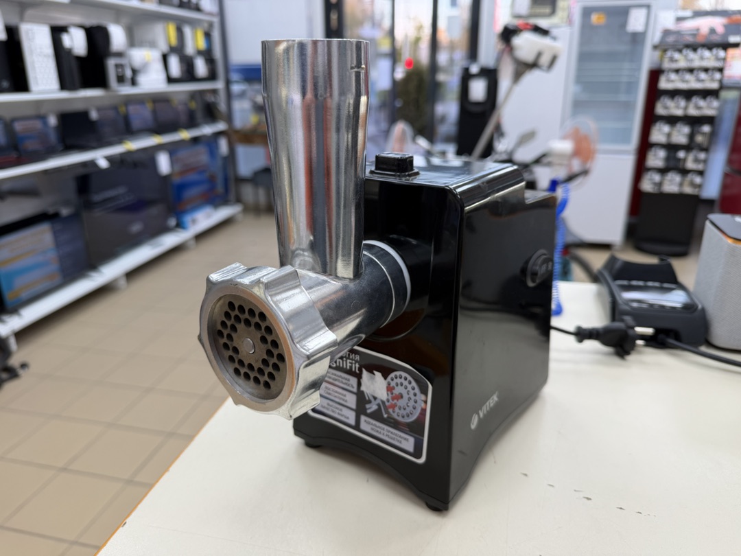 Мясорубка Vitek VT-3644