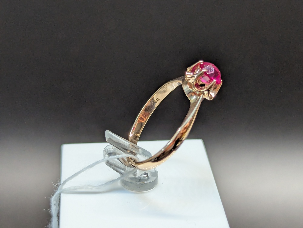 КОЛКМ583 КОЛЬЦО С КАМНЕМ (Au 583)