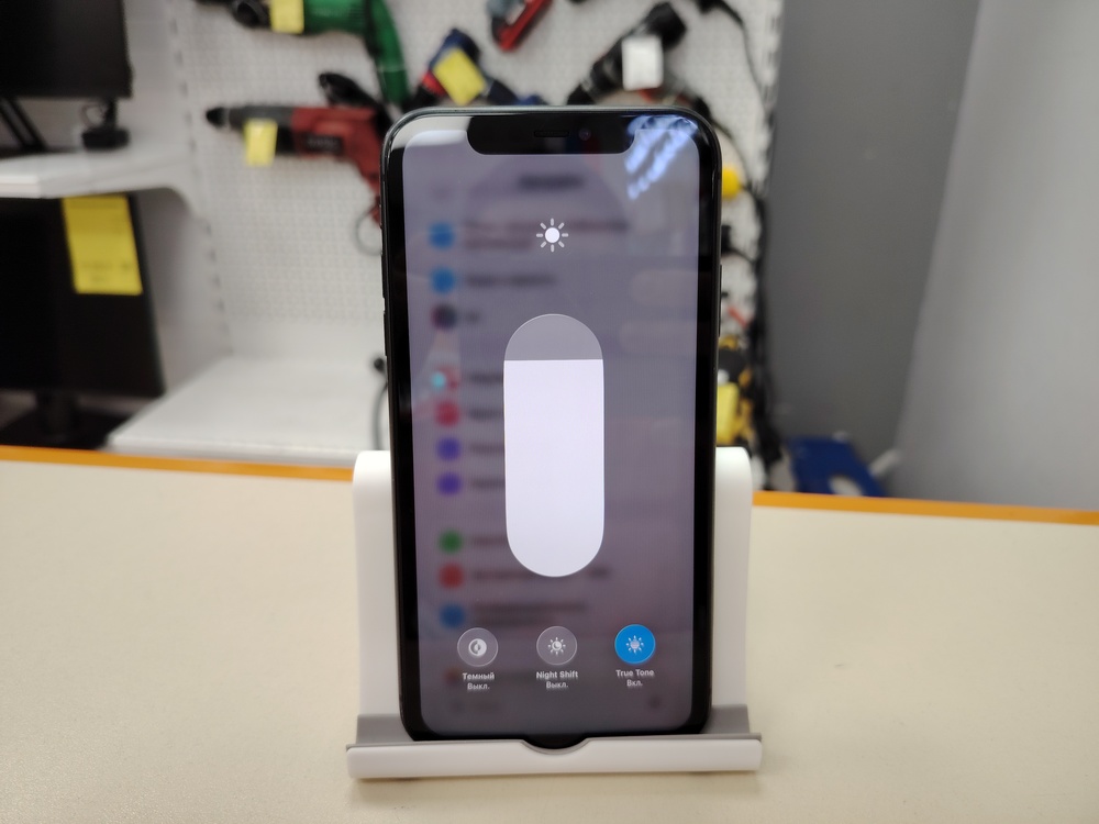 Смартфон Apple iPhone 11 64Gb