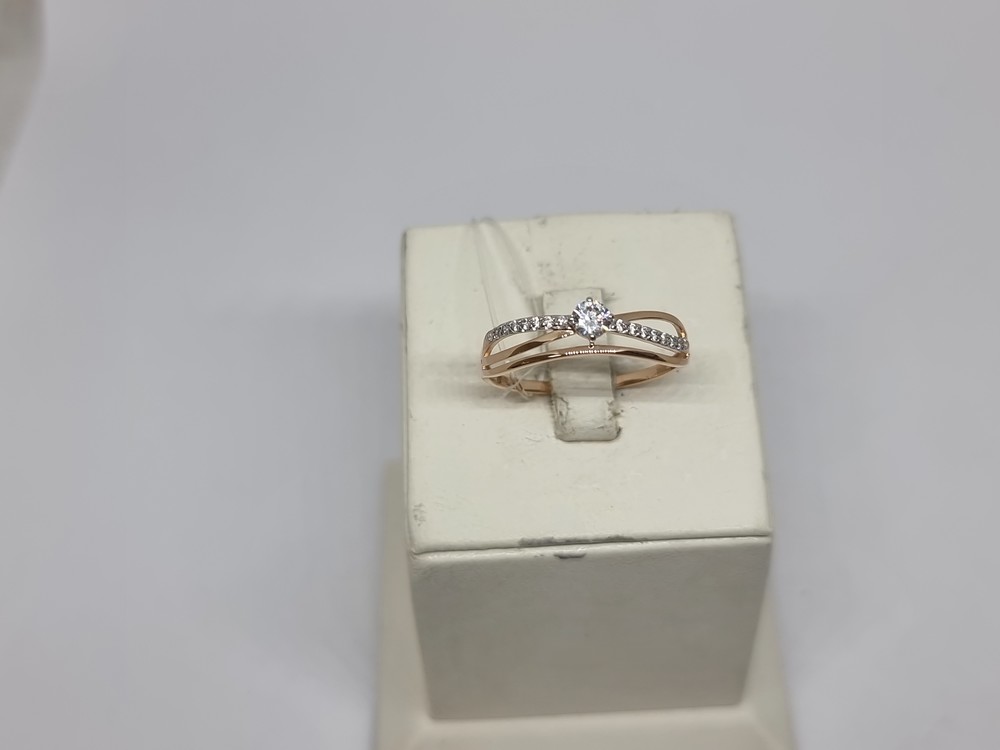 КОЛЬЦО С КАМНЯМИ (Au 585)