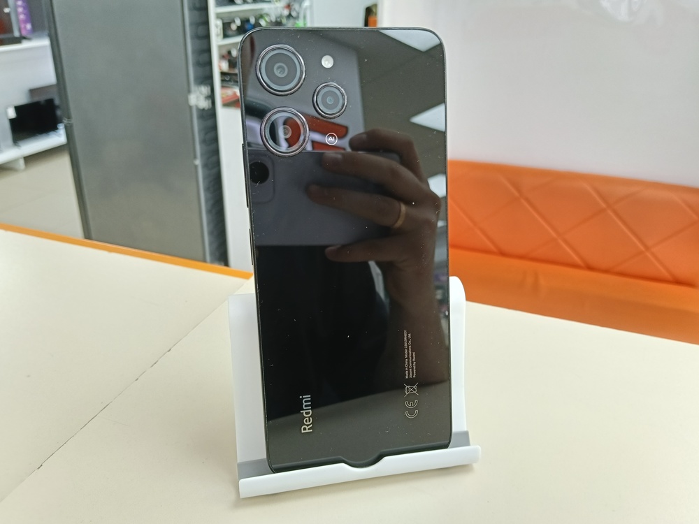 Смартфон Xiaomi Redmi 12 4/128