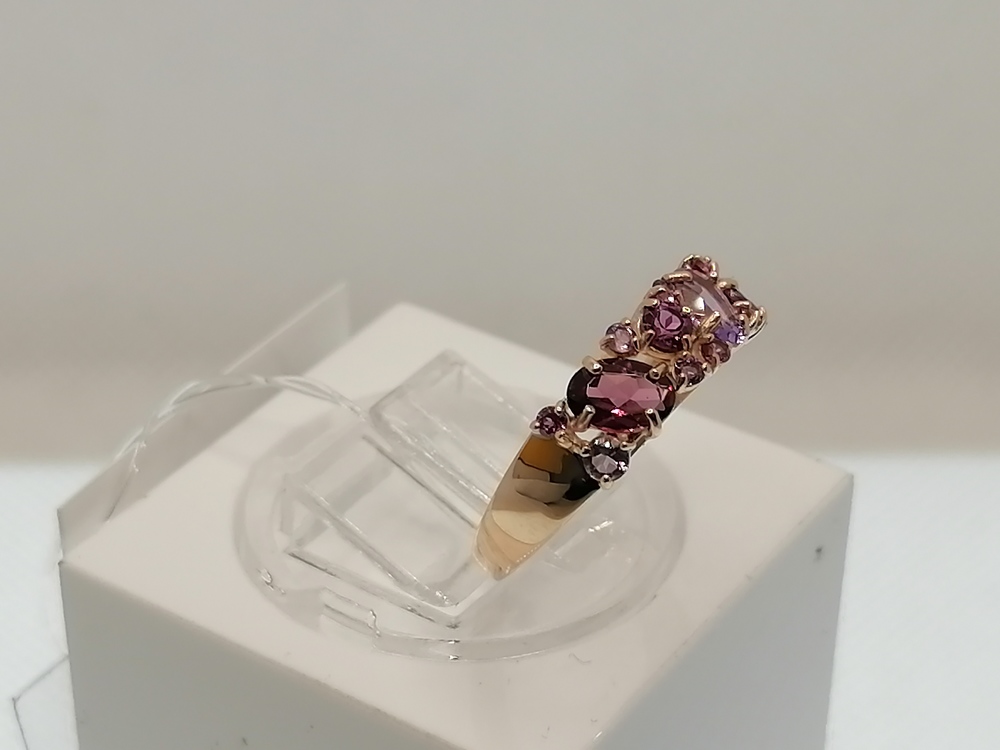 КОЛЬЦО С КАМНЯМИ (Au 585)