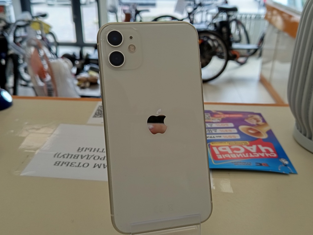 Смартфон Apple iPhone 11 256Gb