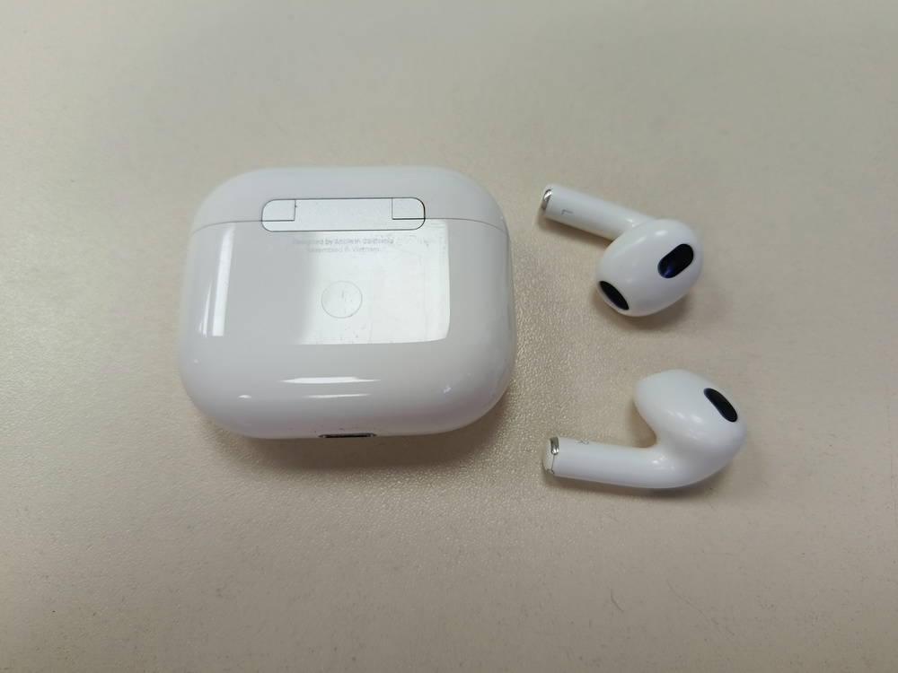 Наушники беспроводные Apple AirPods 3 Lightning
