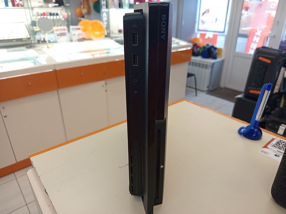 Игровая приставка PlayStation 3 250GB Игровая приставка PlayStation 3 250GB