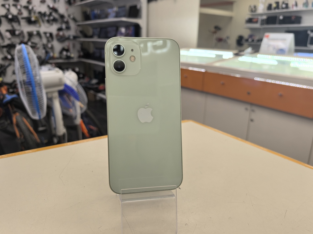 Смартфон Apple iPhone 12 64Gb