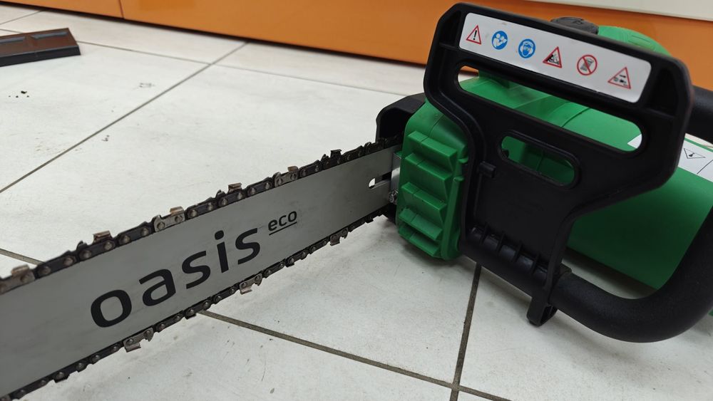 Электропила Oasis ES-16