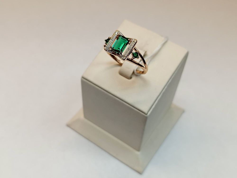 КОЛКМИ585 КОЛЬЦО С КАМНЯМИ (Au 585)