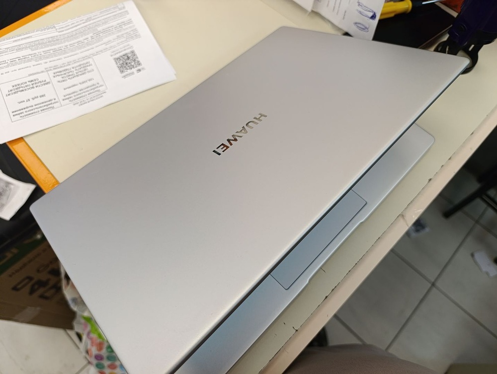 Ноутбук Huawei; Ryzen 7 5700U, AMD Radeon (TM) Graphics, 8 Гб, 512 GB, Нет