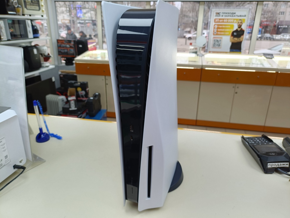 Игровая приставка PlayStation 5 825Gb (С дисководом)