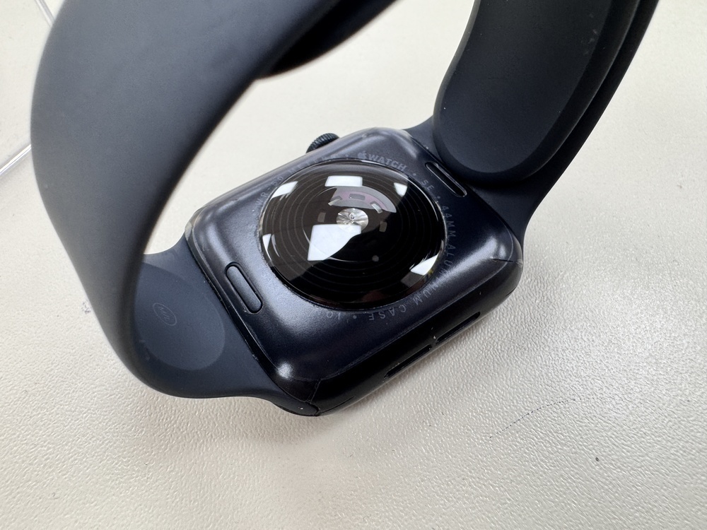Смарт-часы Apple Watch SE 2022 44mm
