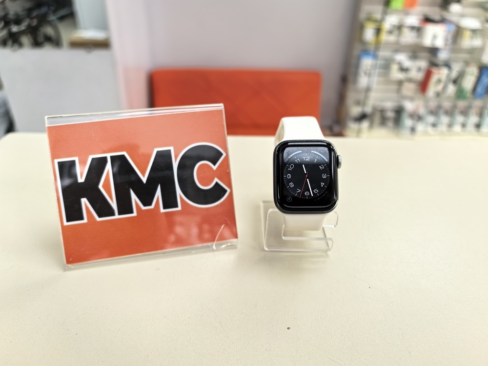 Смарт-часы Apple Watch Series 5 40 мм