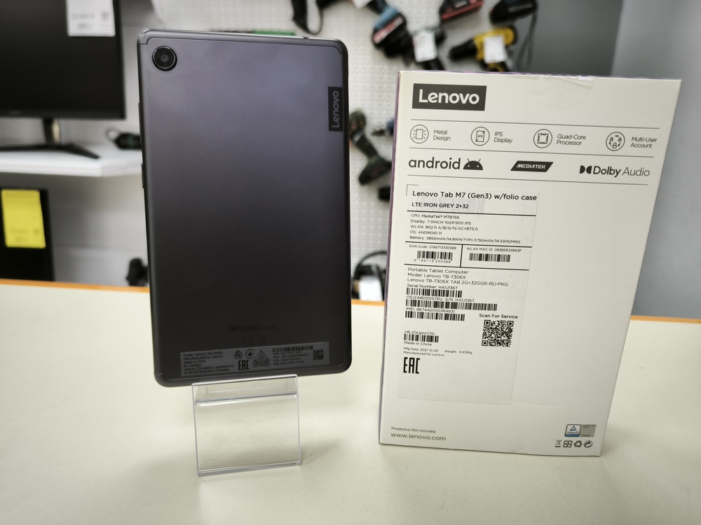 Планшет Lenovo tab m7;