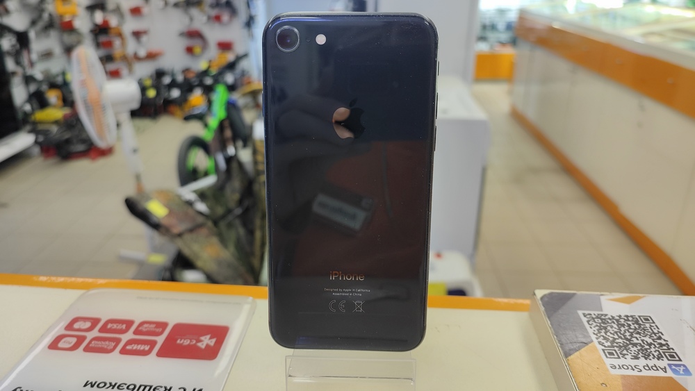 Смартфон Apple iPhone 8 64Gb