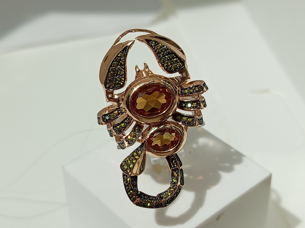 КОЛЬЦО С КАМНЯМИ (Au 585)