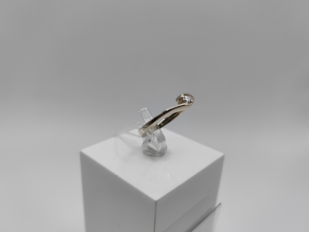 КОЛЬЦО БРИЛЛИАНТ Au 585