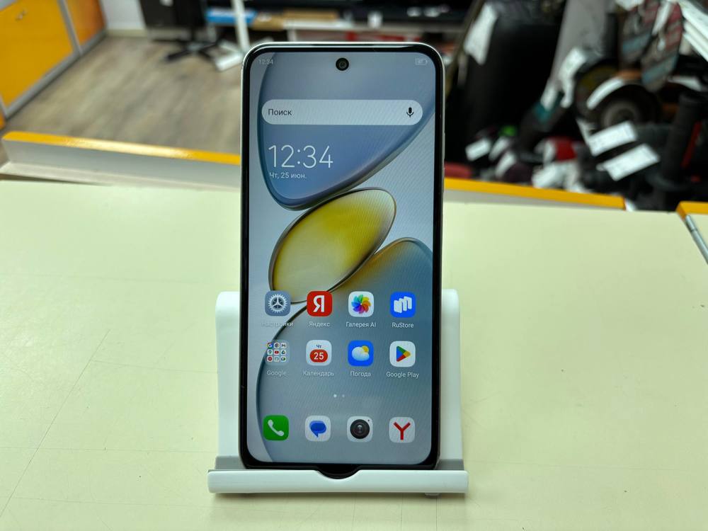Смартфон Tecno Spark GO 1 3/64