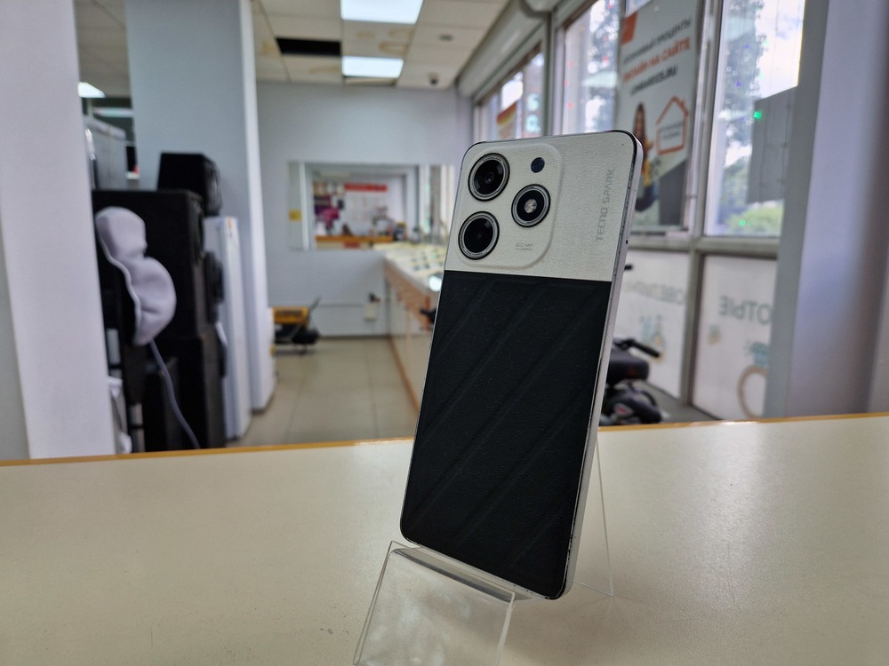 Смартфон Tecno Spark 10 Pro 8/256