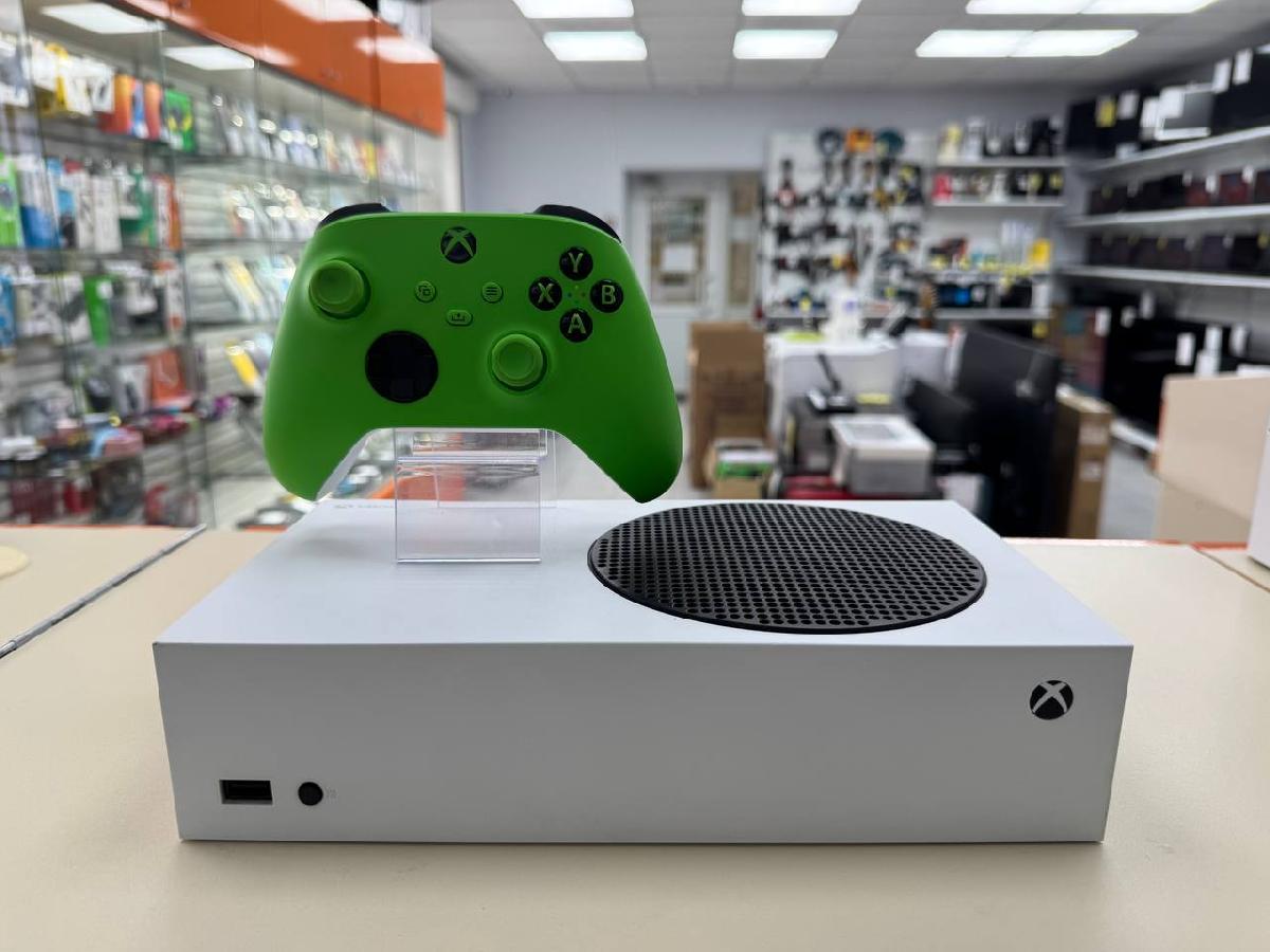 Игровая приставка Xbox Series S 512Gb SSD Игровая приставка Xbox Series S 512Gb SSD
