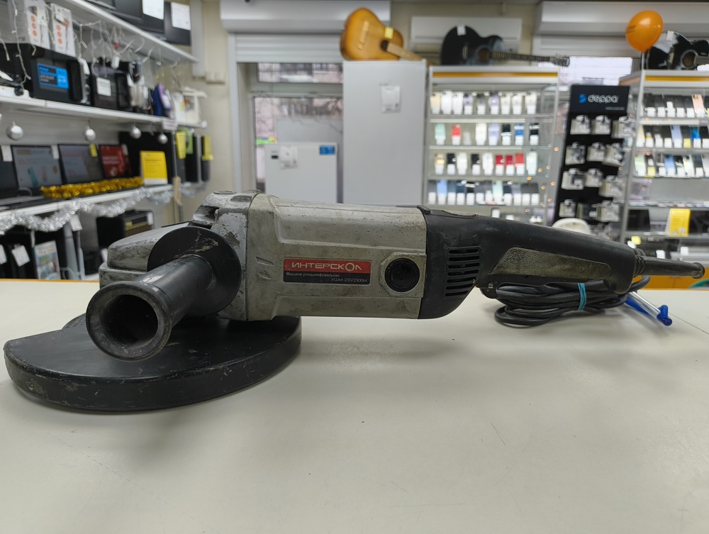 Угловая шлифмашина Интерскол 230/2300М