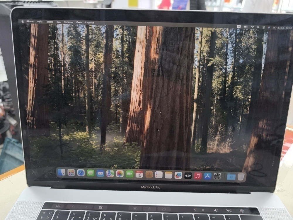 Ноутбук Apple MacBook Pro i7 (15 дюймов A1990)(2019)