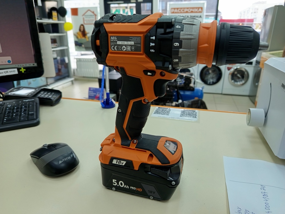 Шуруповерт AEG BSB 18CBL