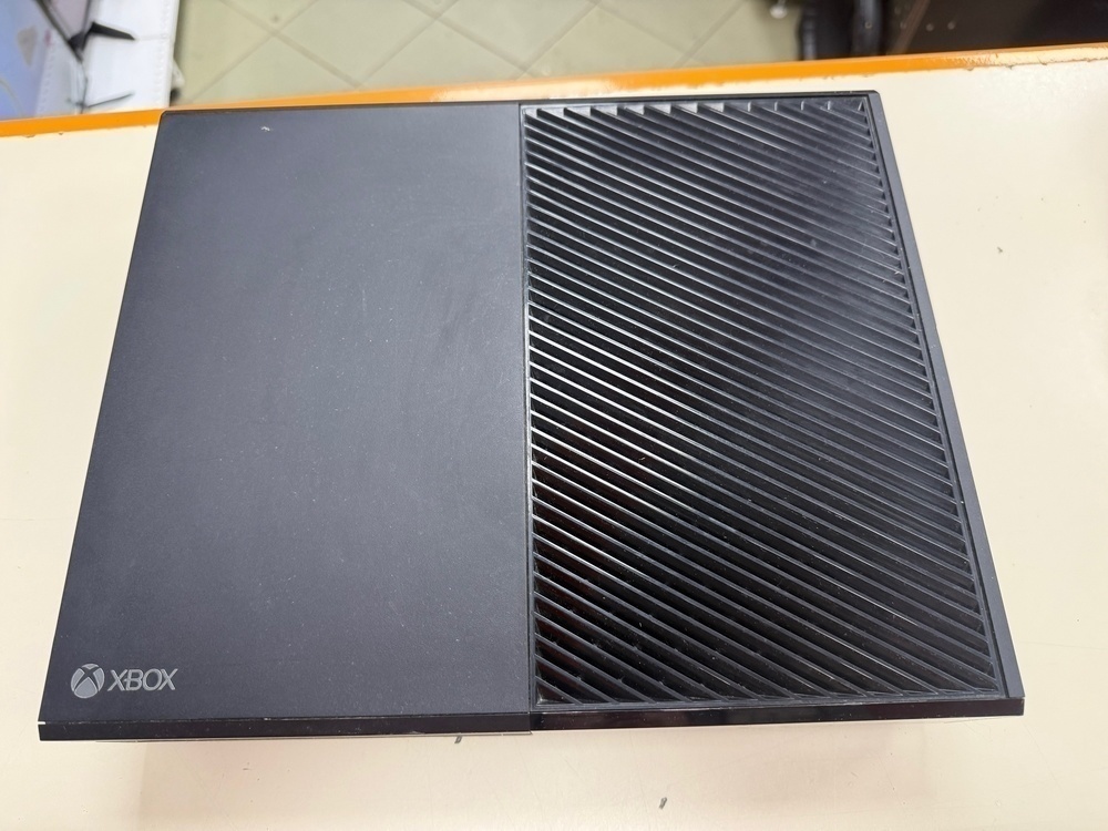 Игровая приставка Xbox One 1 Tb