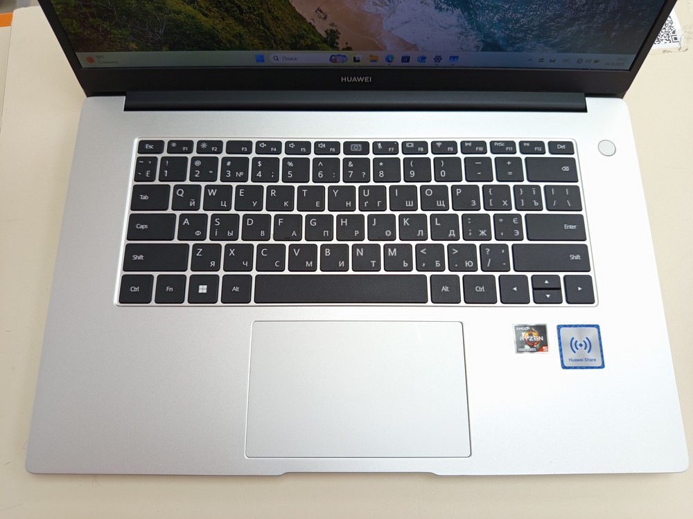 Ноутбук Huawei huawei; Ryzen 5-5500U, AMD Radeon (TM) Graphics, 8 Гб, Нет, 250 Гб