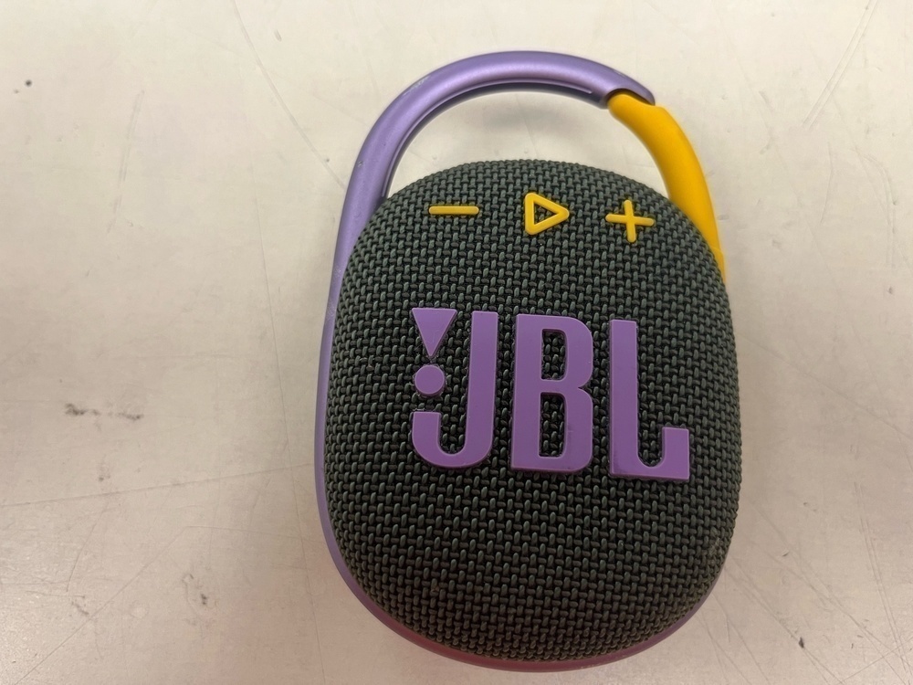 Портативная акустика JBL Clip 4
