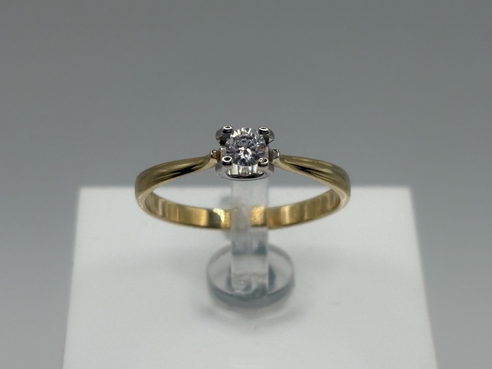 КОЛКМ585 КОЛЬЦО С КАМНЕМ (Au 585)