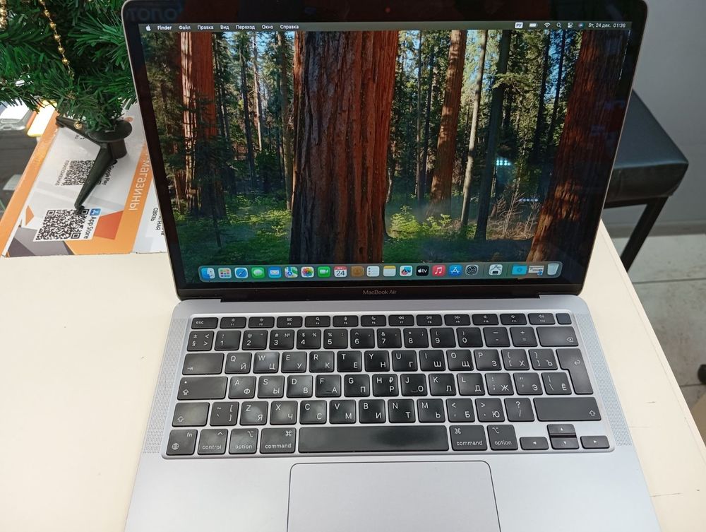 Ноутбук Apple Macbook Retina 13 M1 (A2337)