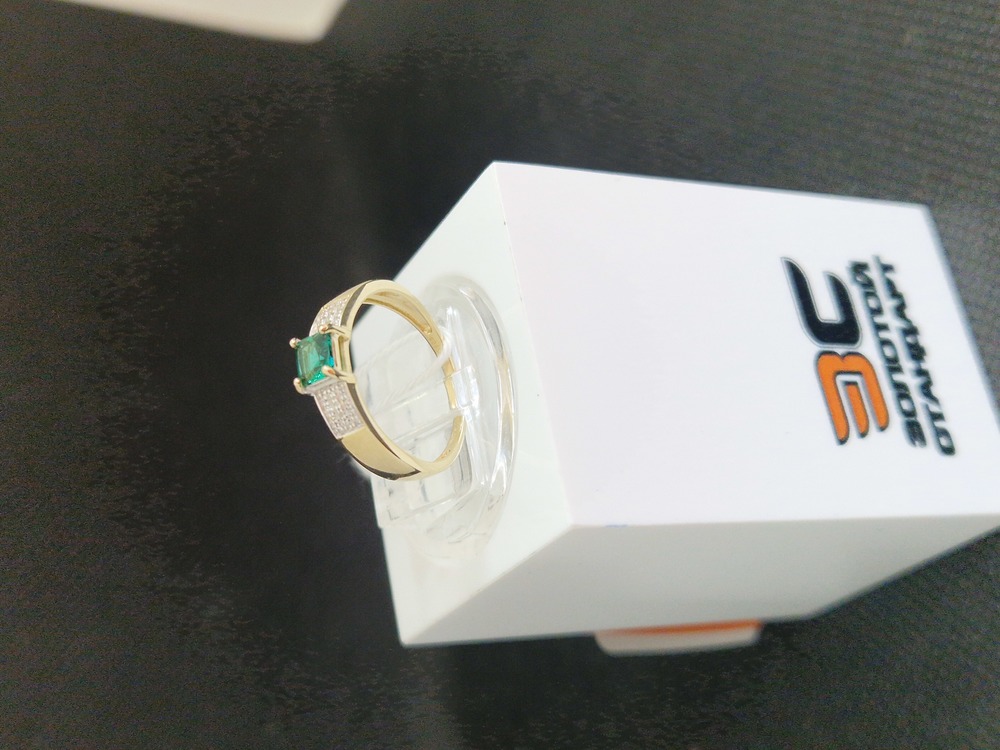 КОЛЬЦО С КАМНЯМИ (Au 585)