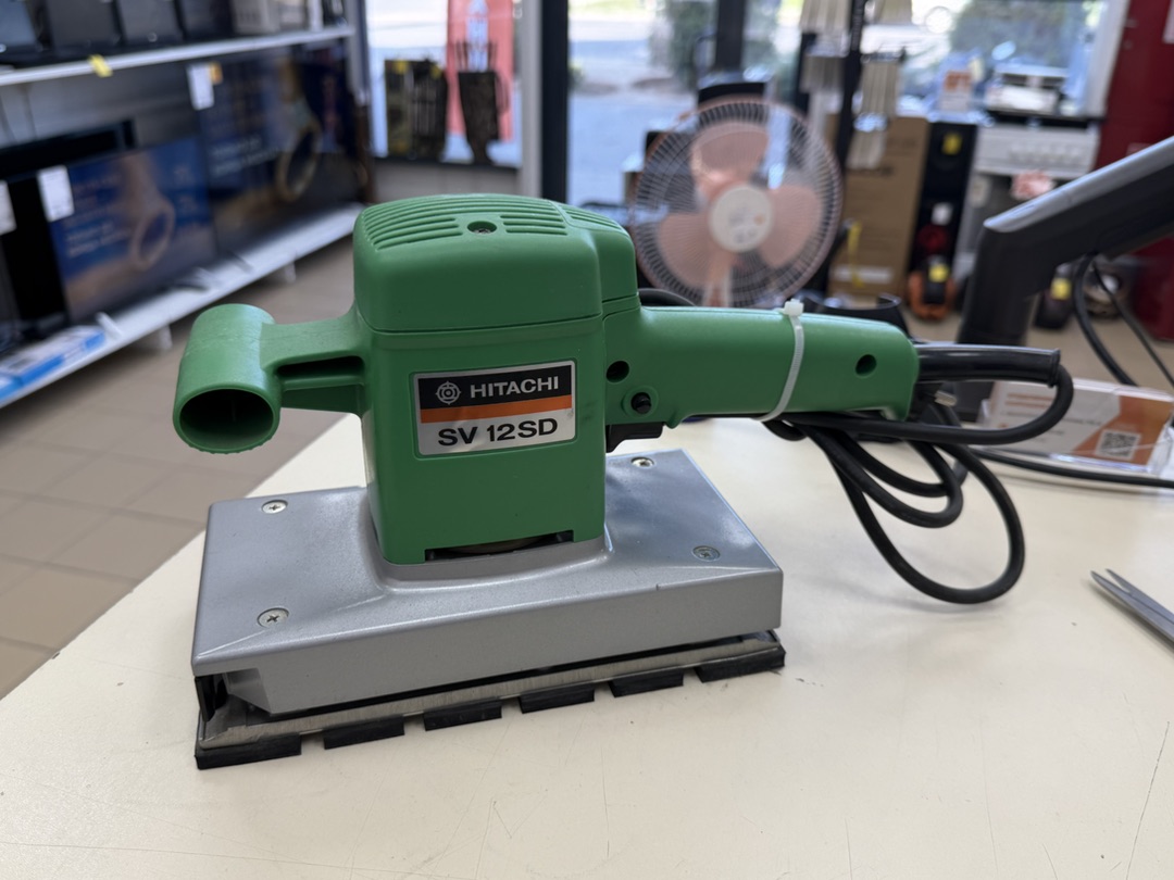 Шлифовальная машина Hitachi SV 12V