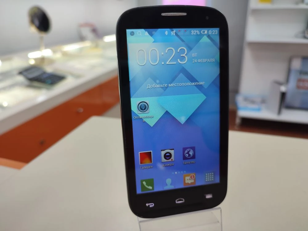 Смартфон Alcatel 5036D