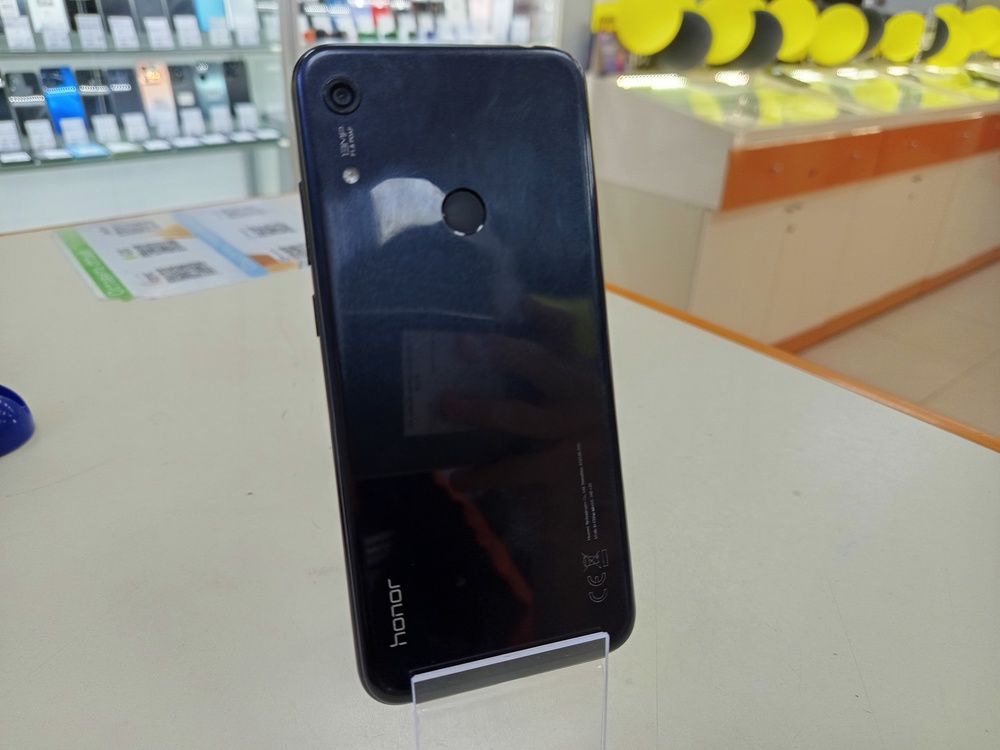 Смартфон Honor 8A 3/64