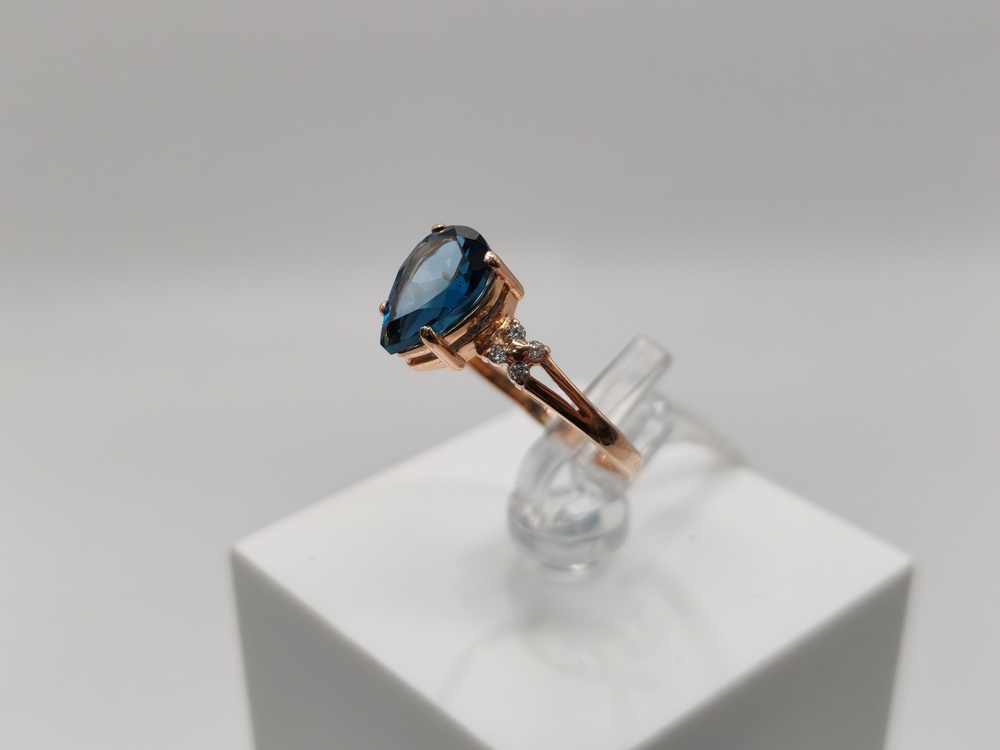 КОЛКМИ585 КОЛЬЦО С КАМНЯМИ (Au 585)